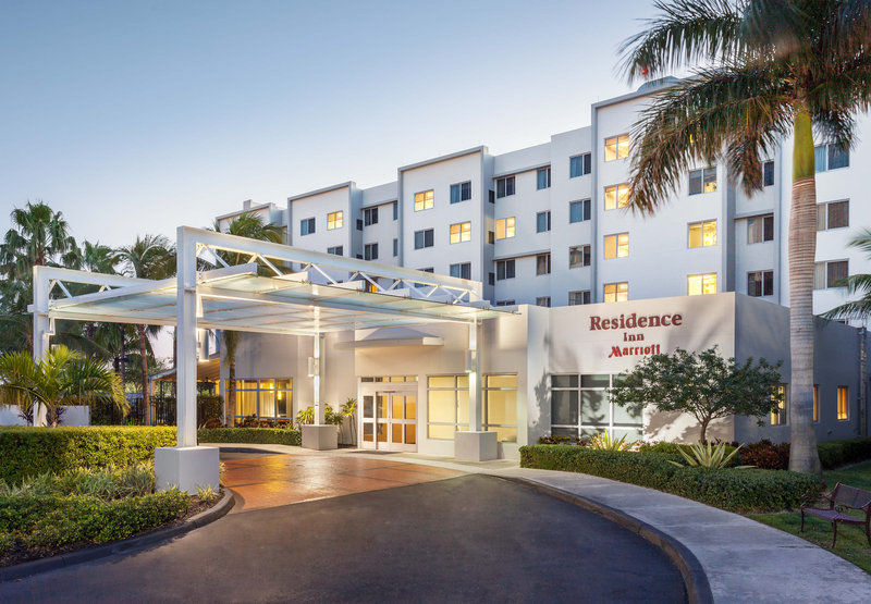 Residence Inn By Marriott Miami Airport Екстер'єр фото